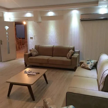 Willa Ahlan Yalova (Yalova)